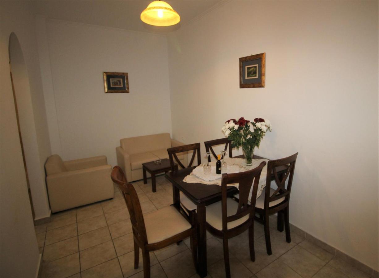 Apartment Nikki's & *
